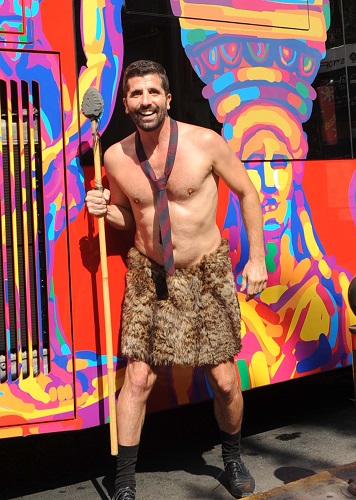 CAVEMAN 8ANASHS BISKADOYRAKHS 4