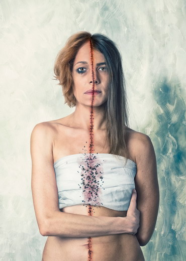 PARASITA NEW PHOTO VERTICAL