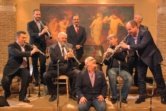 01.AFIEROMA STO KLARINO