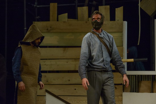 BLITZ 6am 6003 Photo Elina Giounanli