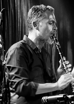 Μάνος Αχαλινωτόπουλος