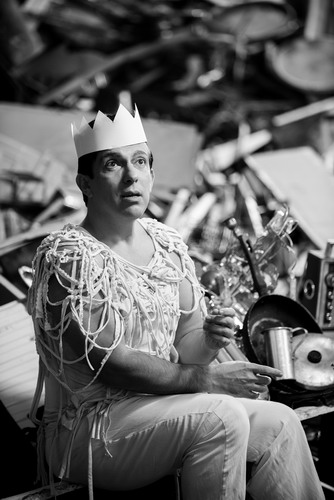 TO HMEROLOGIO ENOS TRELOY DHMHTRHS GIWTHS PHOTO 1