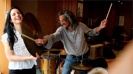 ΒΕΑΤ ΤΗΕ DΑΥ 1