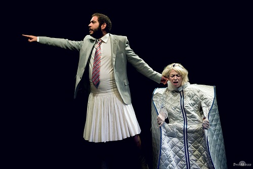 Γύρισε πίσω3