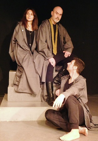 MARIA MALOYXOY GIANNHS MPOGRHS KWNSTANTINOS SYRAKHS