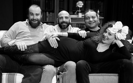 ΚΑΤΙ ΑΝΑΜΕΣΑ ΜΑΣ 1 bw