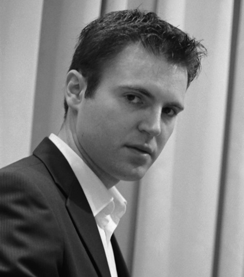 2 APOSTOLOS PORTRAIT