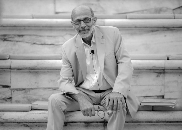 Μανόλης Κορρές