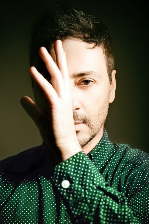 Ο Σταύρος Σιόλας στη Σφίγγα με καλεσμένους τους Ελεωνόρα Ζουγανέλη (24/11), Μανώλη Μητσιά (1/12) και Γιάννη Κότσιρα (8/12)