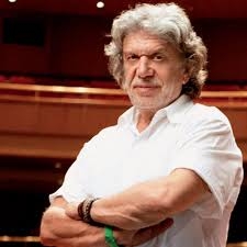 “Ελλαδογραφία” του Γιάννη Βούρου για 18 παραστάσεις