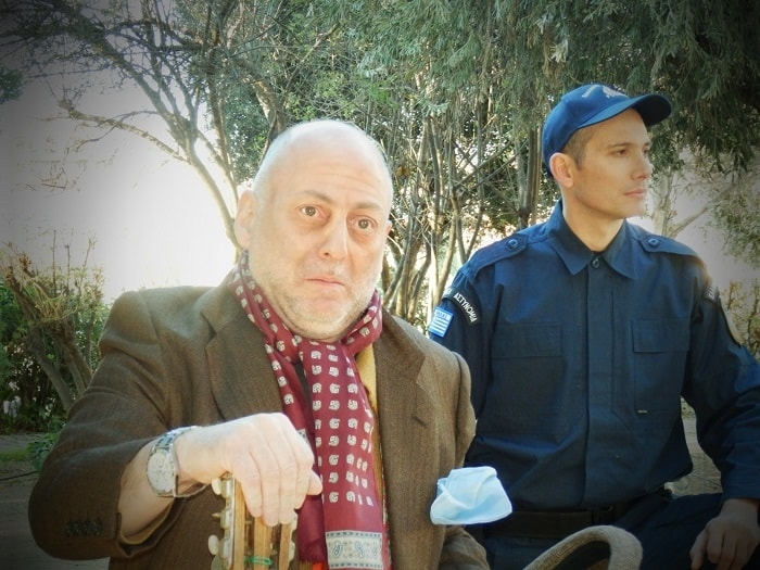 Θεός Απών | παράταση παραστάσεων