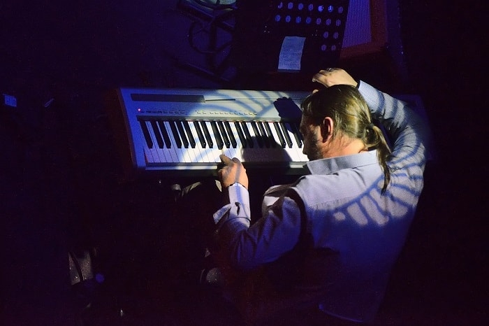 Σεμινάρια/Εργαστήρια: 1) Δημιουργικού Αυτοσχεδιασμού 2) Σύνθεσης Τραγουδιού