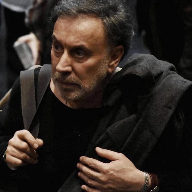 ΘΕΑΤΡΙΚΗ ΟΜΑΔΑ ΕΝΗΛΙΚΩΝ ΜΕ ΤΟΝ ΚΟΡΑΗ ΔΑΜΑΤΗ ΣΤΟ ΕΡΓΑΣΤΗΡΙ ΤΗΣ «ΑΘΗΝΑΪΚΗΣ ΣΚΗΝΗΣ»