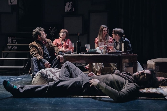 Είδαμε την παράσταση ‘Φυλές’ στο θέατρο Σταθμός