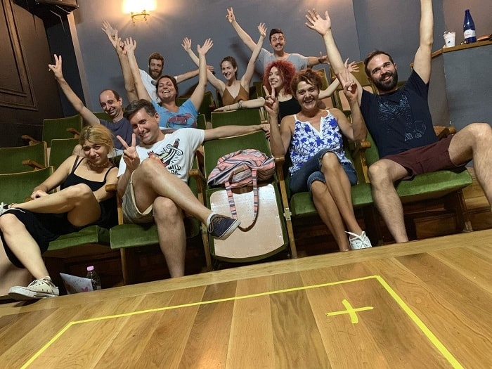 Αποκλειστικό! Οι πρώτες φωτογραφίες από τις πρόβες της παράστασης ‘550’, του Σταμάτη Πακάκη!