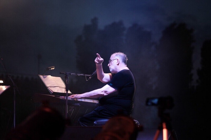 Επίσημη Ανακοίνωση | “Έφυγε” ο Θάνος Μικρούτσικος