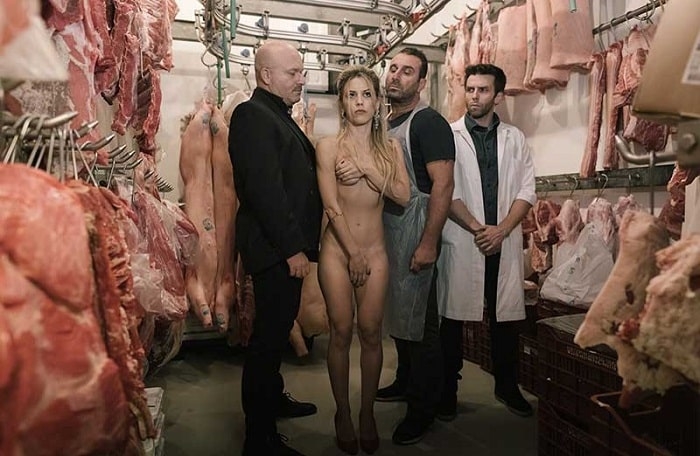 Είδαμε την παράσταση ‘Αξύριστα πηγούνια’ στο Από Μηχανής Θέατρο