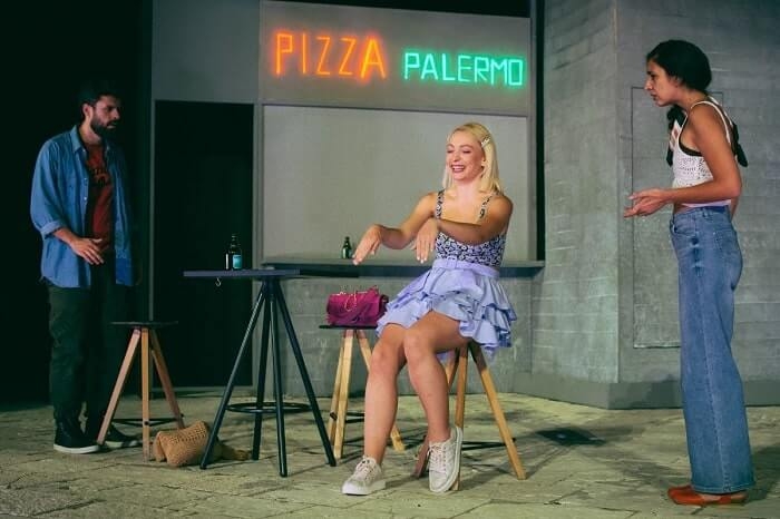 Είδαμε την παράσταση ‘Καλιφόρνια Ντρίμιν’ στο Θέατρο Βράχων