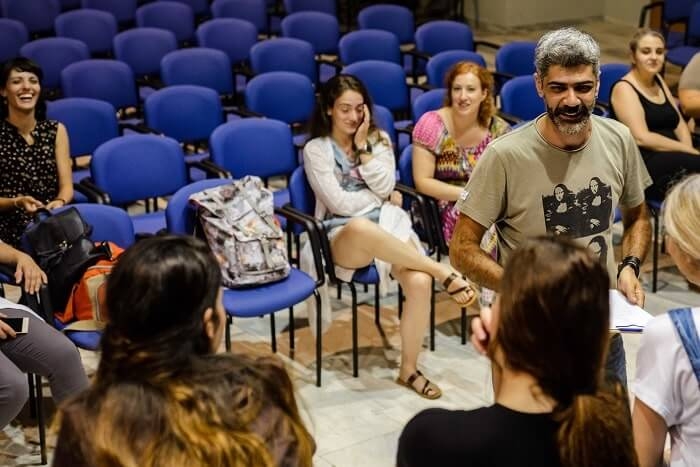 Η μεθοδολογία στην υποκριτική από τον Σωτήρη Δούβρη