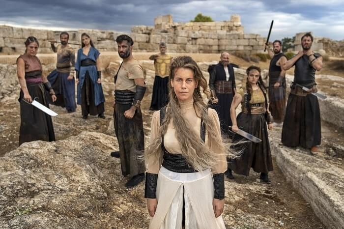 ΔΗΜΟΤΙΚΟ ΘΕΑΤΡΟ ΠΕΙΡΑΙΑ | Από το Μουσείο στο Θέατρο. Ανιχνεύοντας τη Θεατρική Πράξη της Αρχαίας Τραγωδίας.