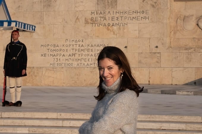H Victoria Hislop σας προσκαλεί να υπογράψετε κι εσείς το αίτημα για «Ανοιχτά Βιβλιοπωλεία»