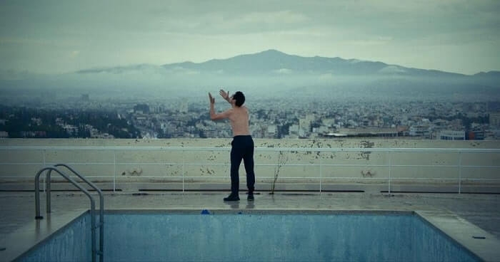 ΣΙΝΕΜΑ ΕΚΤΟΣ ΣΤΕΓΗΣ | ΟΙ ΟΡΝΙΘΕΣ ΤΟΥ ΜΠΑΜΠΗ ΜΑΚΡΙΔΗ ΣΤΟΝ ΘΕΡΙΝΟ ΣΤΕΛΛΑ