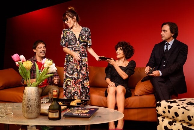 Είδαμε την παράσταση “Ο θεός της σφαγής” στο θέατρο Αθηνά