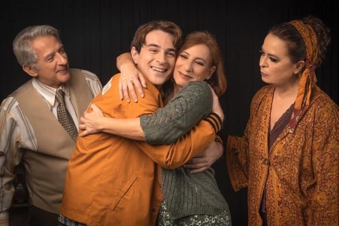 Είδαμε την παράσταση ‘Τρομεροί Γονείς’ στο θέατρο Radar