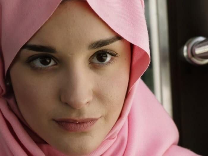 ΦΛΕΒΑΡΗΣ ΜΕ ΞΕΧΩΡΙΣΤΕΣ ΜΙΚΡΟΥ ΜΗΚΟΥΣ ΤΑΙΝΙΕΣ ΣΤΟΝ ΚΙΝΗΜΑΤΟΓΡΑΦΟ ΑΝΔΟΡΑ