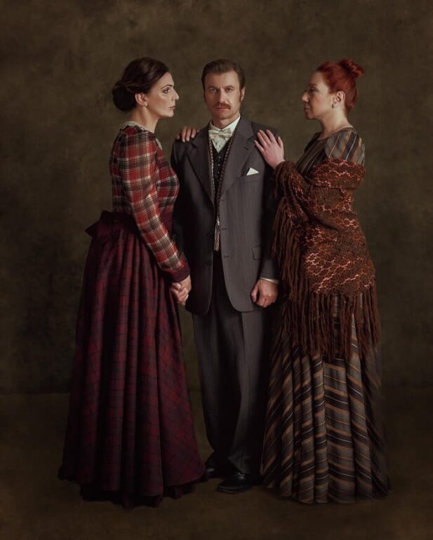 Είδαμε την παράσταση ‘Παιχνίδια στη σοφίτα’ στο Θέατρο Χυτήριο