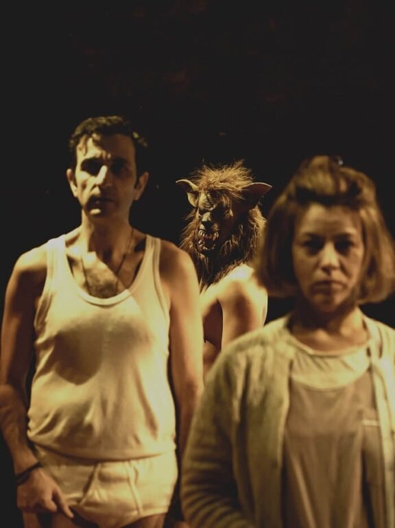 Είδαμε την παράσταση ‘Η Αλήθεια Είναι’ στο Faust