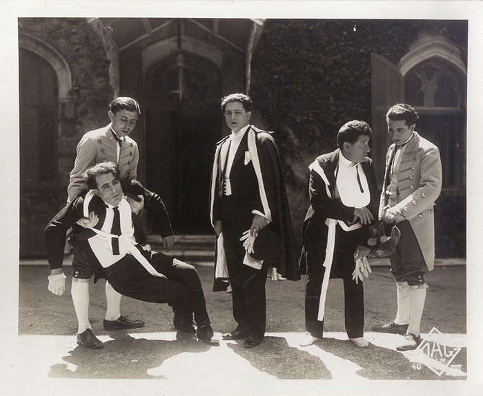 “ΟΙ ΑΠΑΧΗΔΕΣ ΤΩΝ ΑΘΗΝΩΝ” ΣΤΗ ΓΑΛΛΙΚΗ ΤΑΙΝΙΟΘΗΚΗ (1 ΑΠΡΙΛΙΟΥ, 8 μ.μ.)