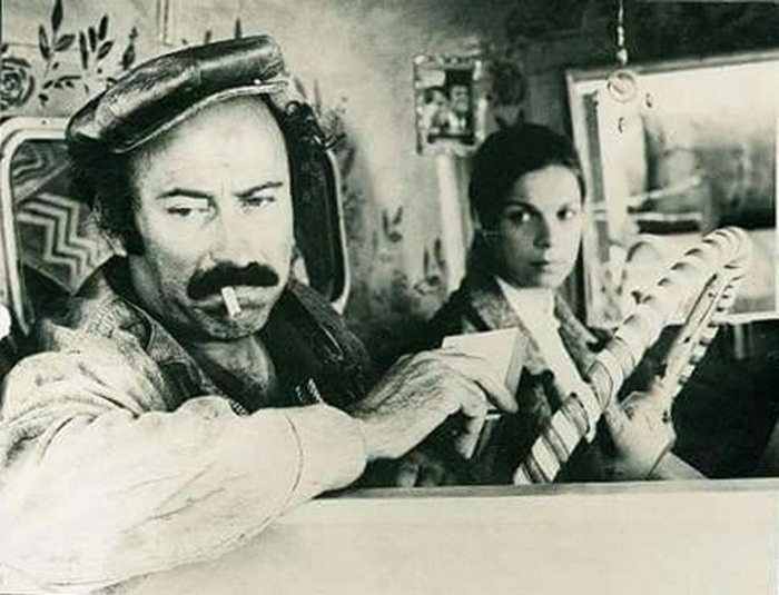 «Θανάση πάρε το όπλο σου», ταινία του Ντίνου Κατσουρίδη, στη Δροσιά.