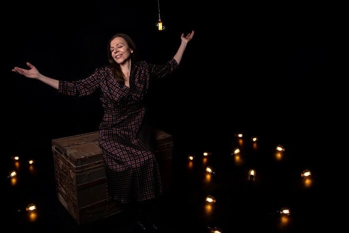 Είδαμε την παράσταση ‘Η Μάνα Αυτουνού… Έλλη Ζάχου Ταχτσή’ στο Vault