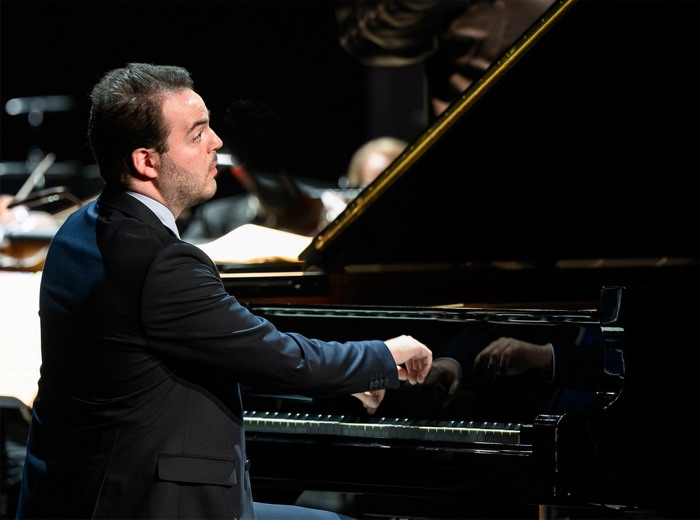 Beethoven-Schubert: Σονάτες στο μεταίχμιο κλασικισμού-ρομαντισμού | Ρεσιτάλ πιάνου Σταύρος Δρίτσας