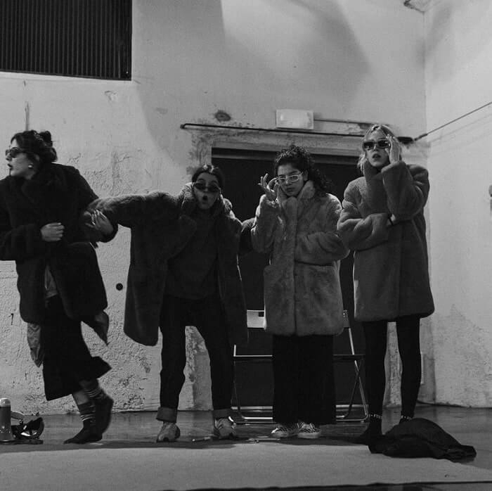 Είδαμε την παράσταση ‘Αυτές που δεν προλάβατε’ στo ΠΛΥΦΑ