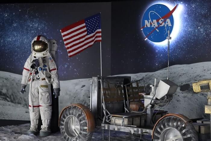 IFE IN SPACE-Σειρά θεματικών ομιλιών από διακεκριμένους Έλληνες επιστήμονες από 31/10