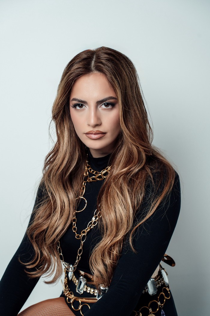 Daphne Lawrence – Ασορτί